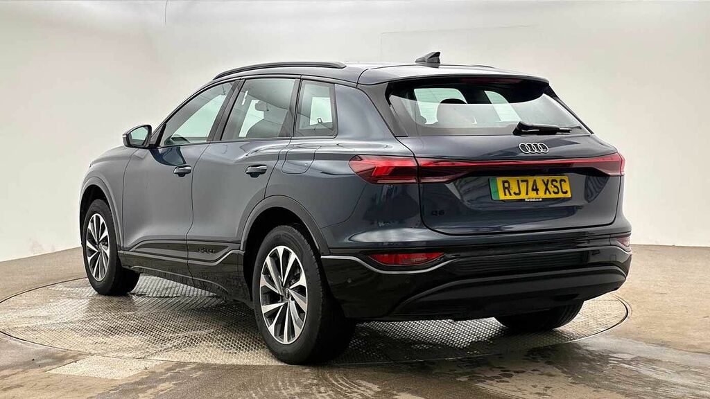 Audi Q6 E-Tron Suv Sport Performance 225,00 Kw - 2024 Blue #4