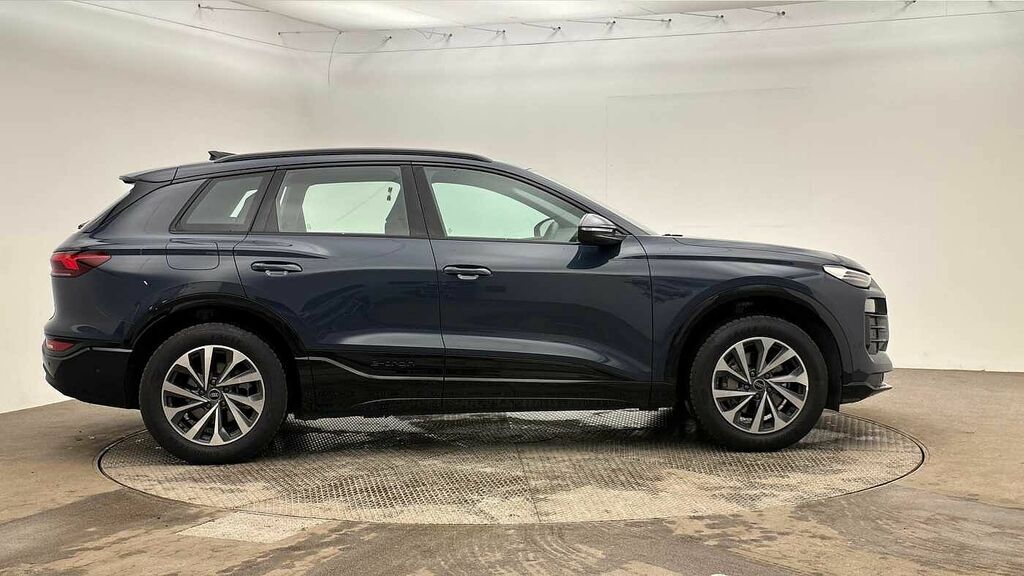 Audi Q6 E-Tron Suv Sport Performance 225,00 Kw - 2024 Blue #5