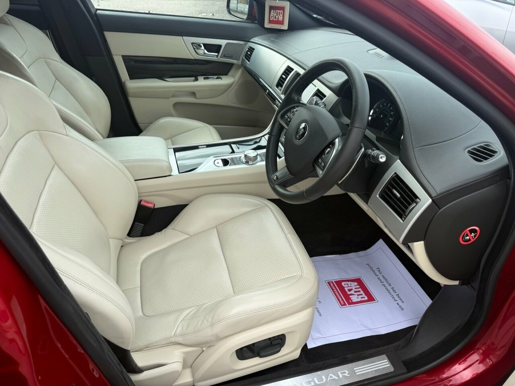 Jaguar XF 3L Premium Luxury Red #2