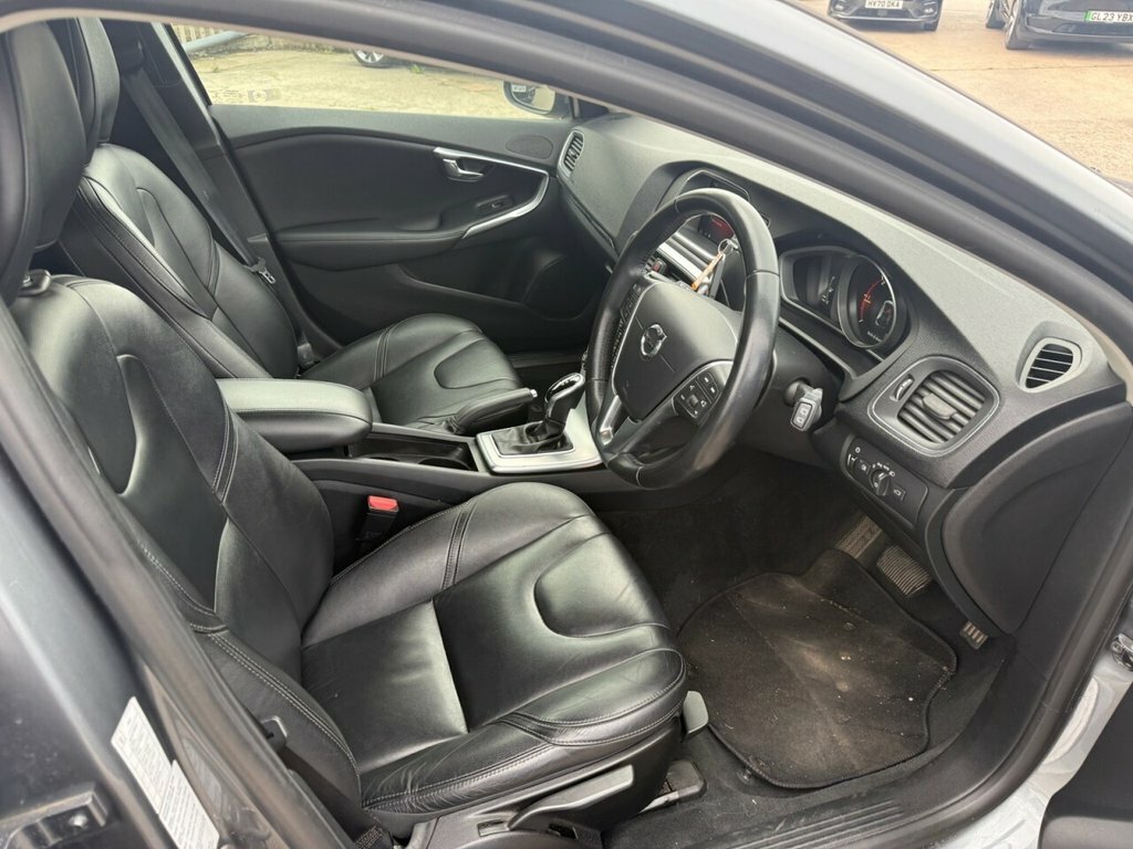 Volvo V40 2L Inscription Grey #3