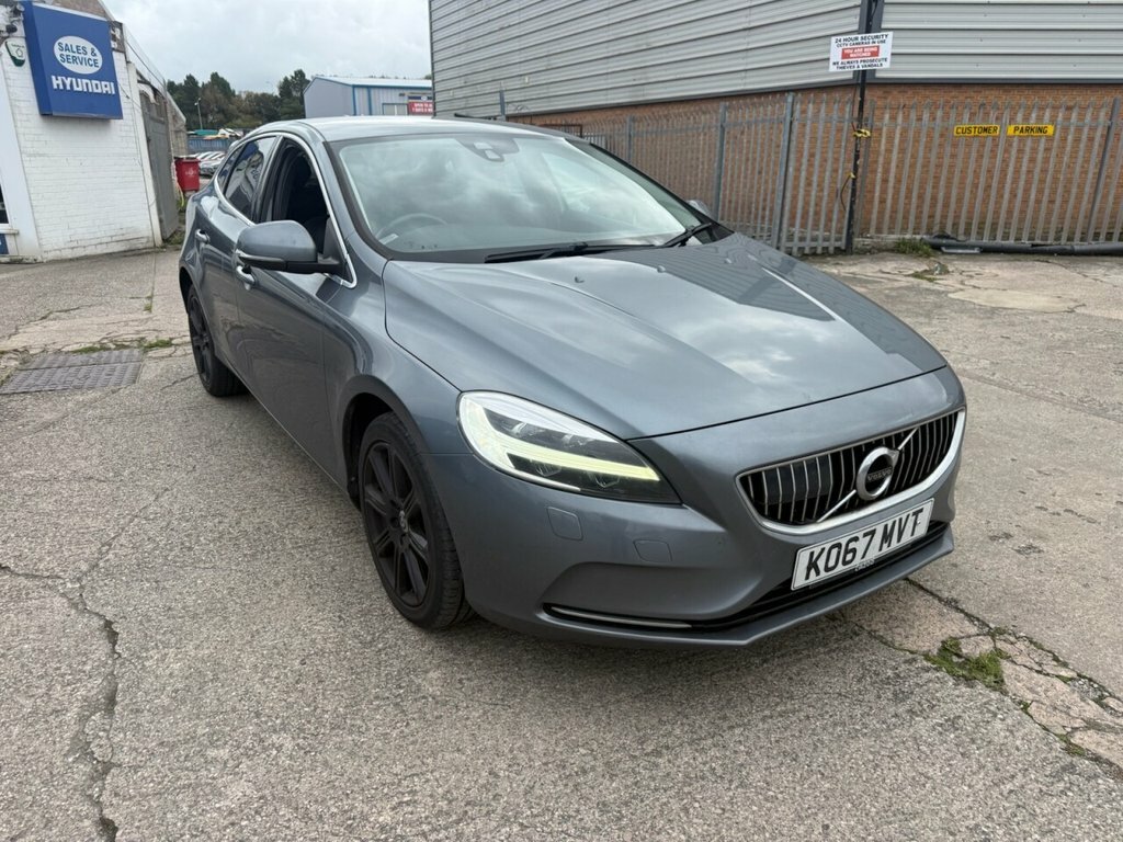 Volvo V40 2L Inscription Grey