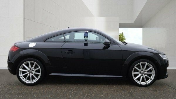 Audi TT 2L Sport Black #6