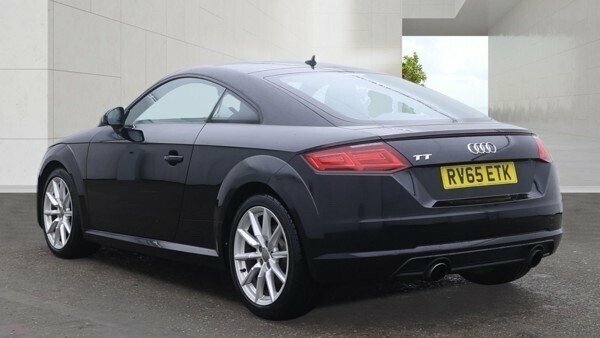 Audi TT 2L Sport Black #4
