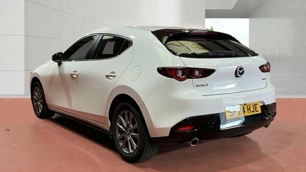 Mazda 3 2L Prime-line White #4