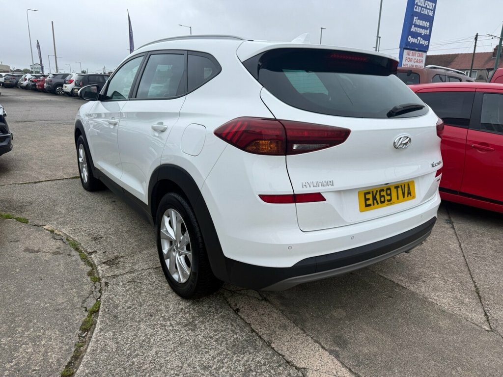 Hyundai Tucson 2L Se Nav White #4