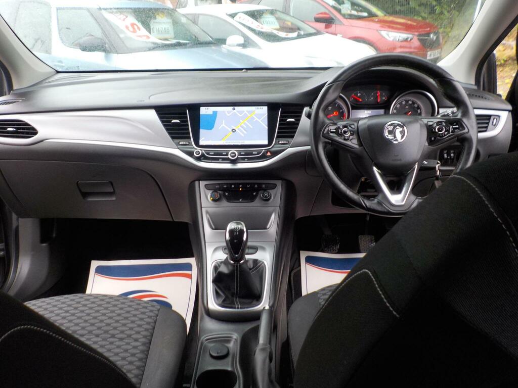 Vauxhall Astra Sri White #12