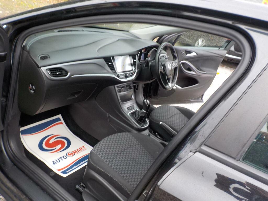 Vauxhall Astra Sri White #11