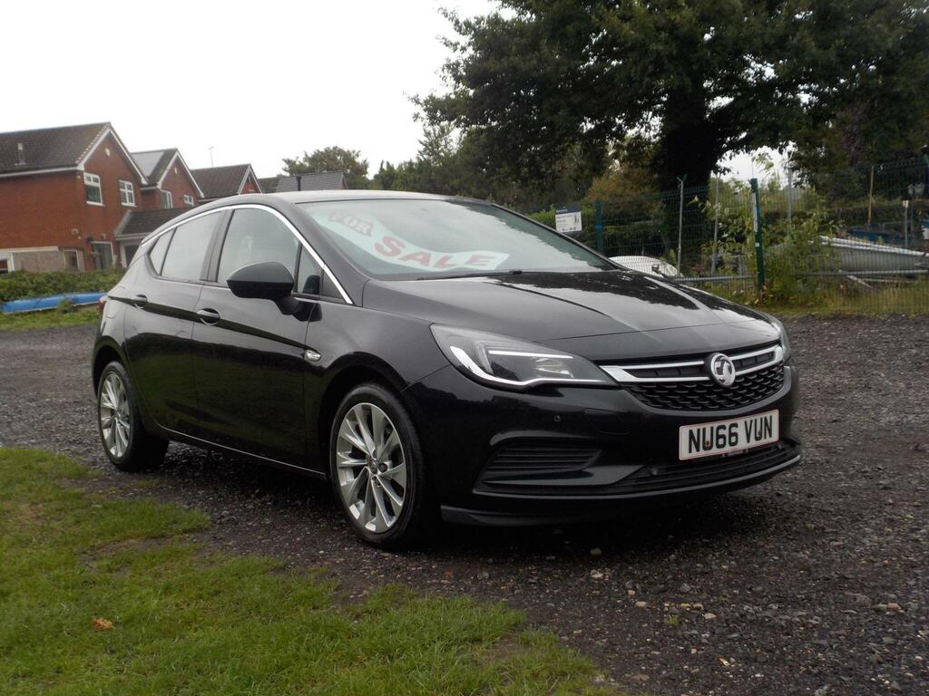 Vauxhall Astra Sri White #7