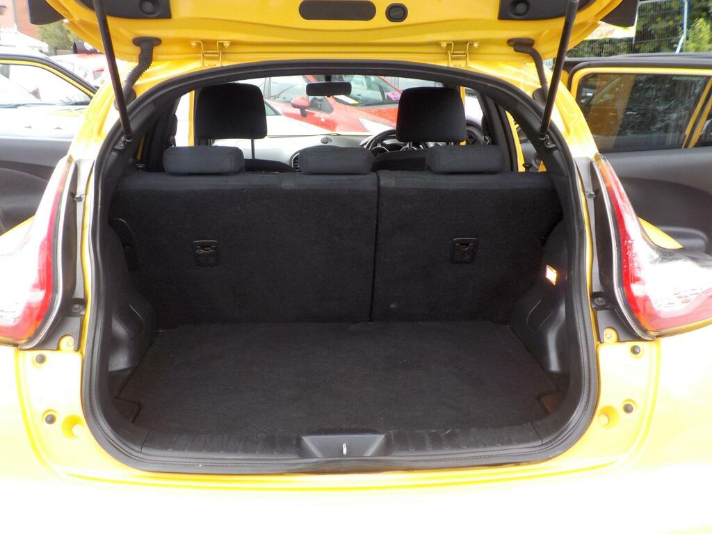 Nissan Juke Acenta White #23