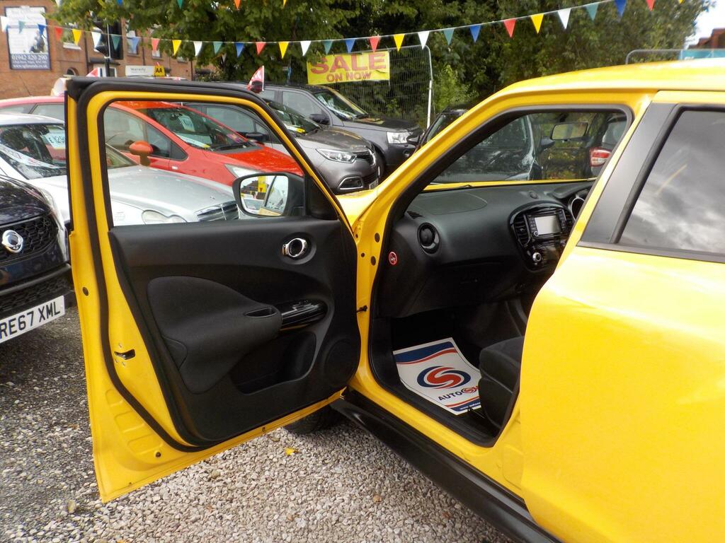 Nissan Juke Acenta White #28