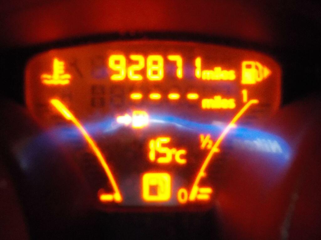 Nissan Juke Acenta White #16