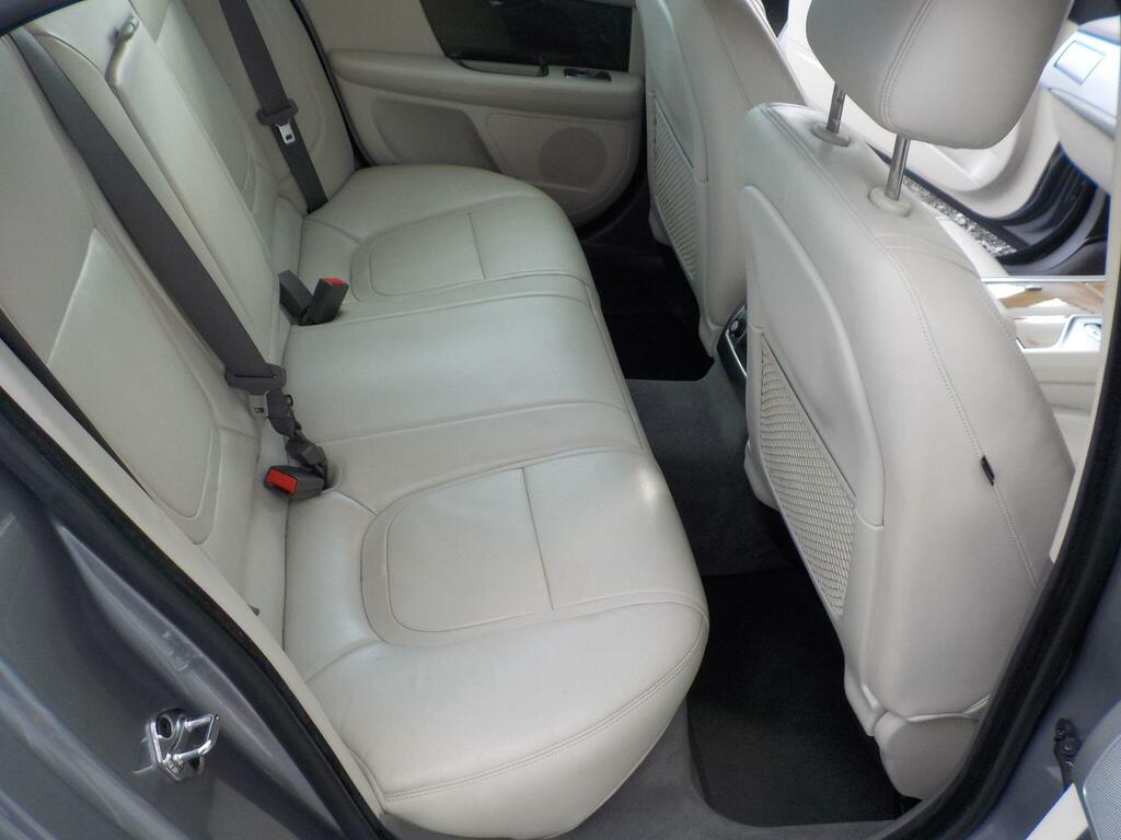 Jaguar XF D Luxury Grey #22