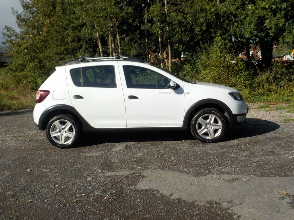 Dacia Sandero Stepway 0.9 Tce Laureate Euro 6 S S Black #6