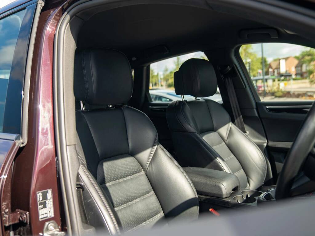 Porsche Macan S #5