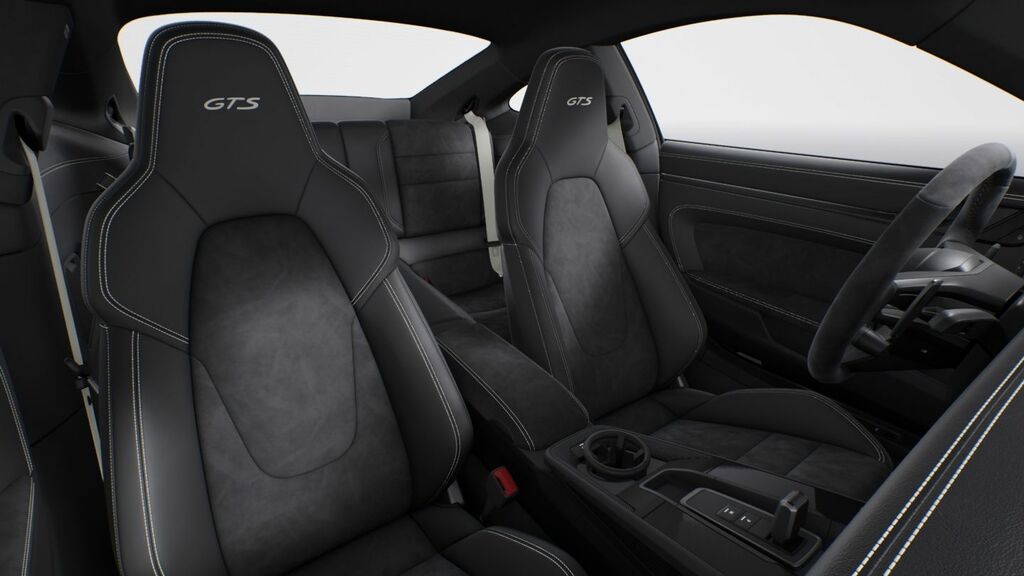 Porsche 911 Carrera 4 Gts Silver