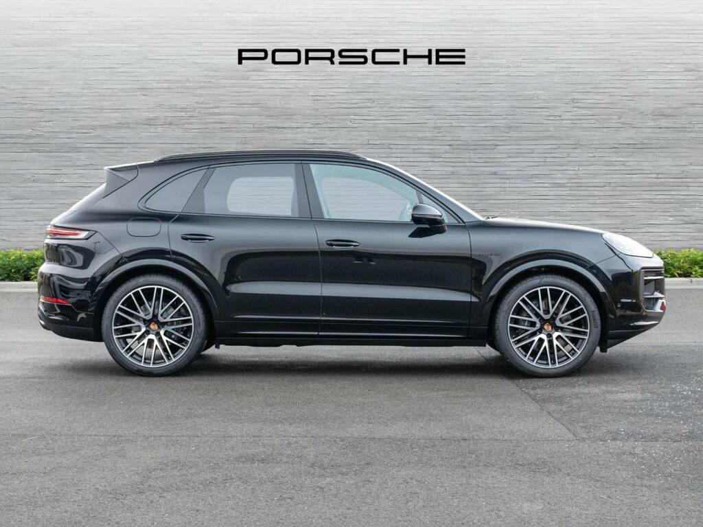 Porsche Cayenne E-hybrid Black Edition Black #2