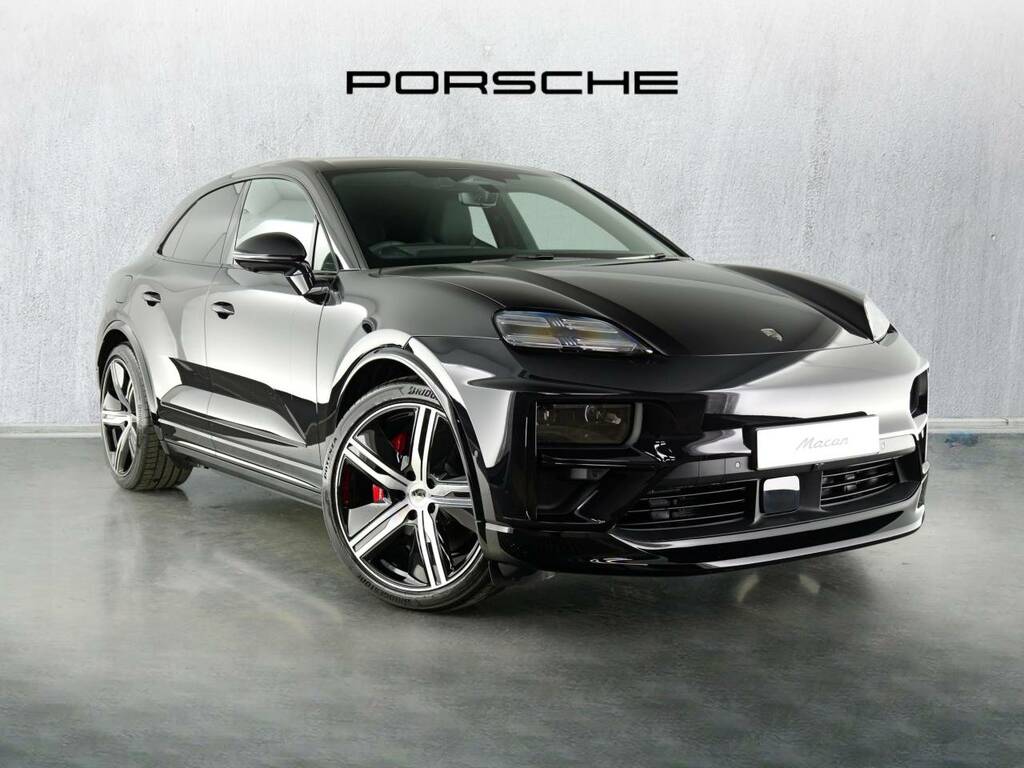 Porsche Macan Turbo Electric Black