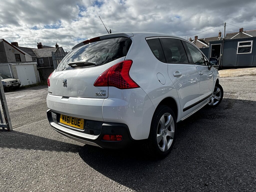 Peugeot 3008 Exclusive E-hdi 1.6 Suv  #5