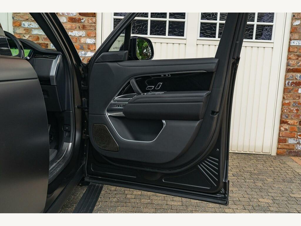 Land Rover Range Rover Edition Black #31
