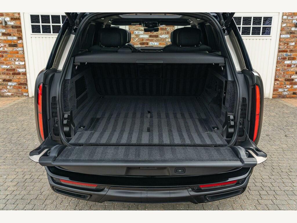 Land Rover Range Rover Edition Black #7