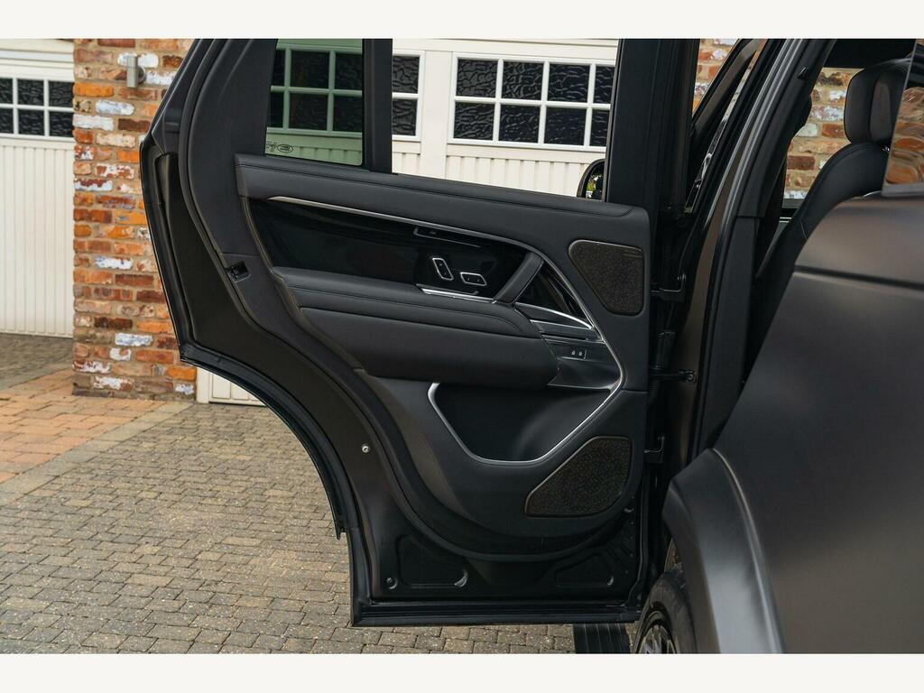 Land Rover Range Rover Edition Black #25