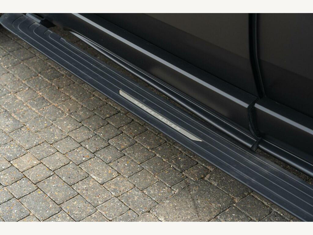 Land Rover Range Rover Edition Black #2