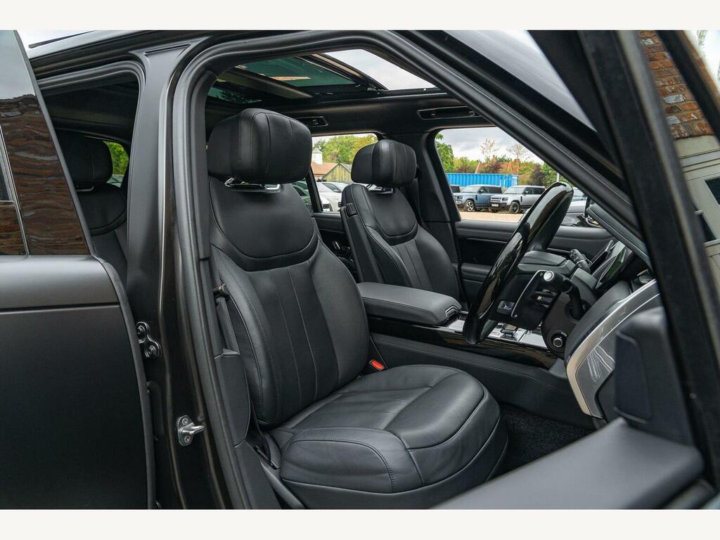 Land Rover Range Rover Edition Black #15