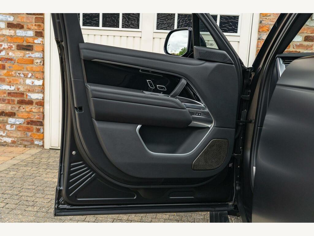 Land Rover Range Rover Edition Black #23