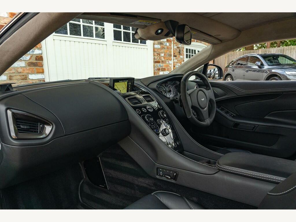 Aston Martin Vanquish V12 Grey #25