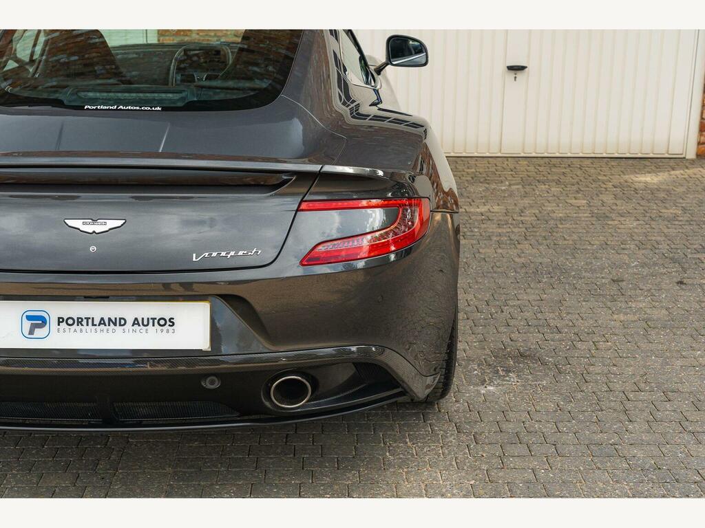 Aston Martin Vanquish V12 Grey #18