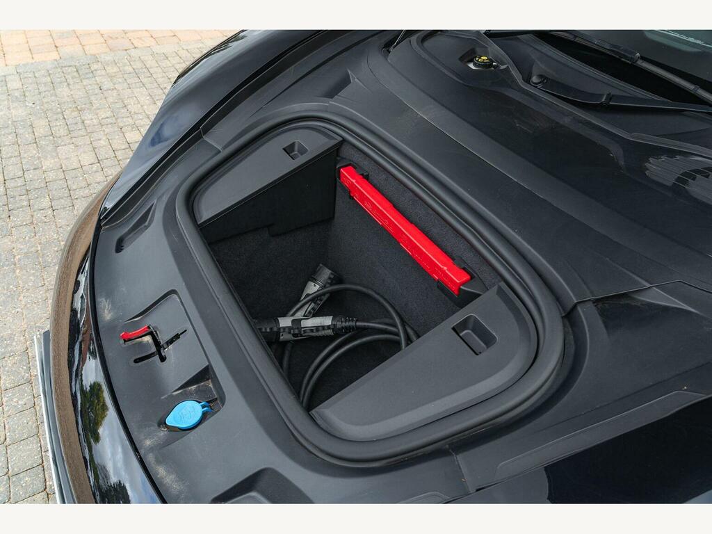 Porsche Taycan Performance Plus 93.4Kwh Black #7