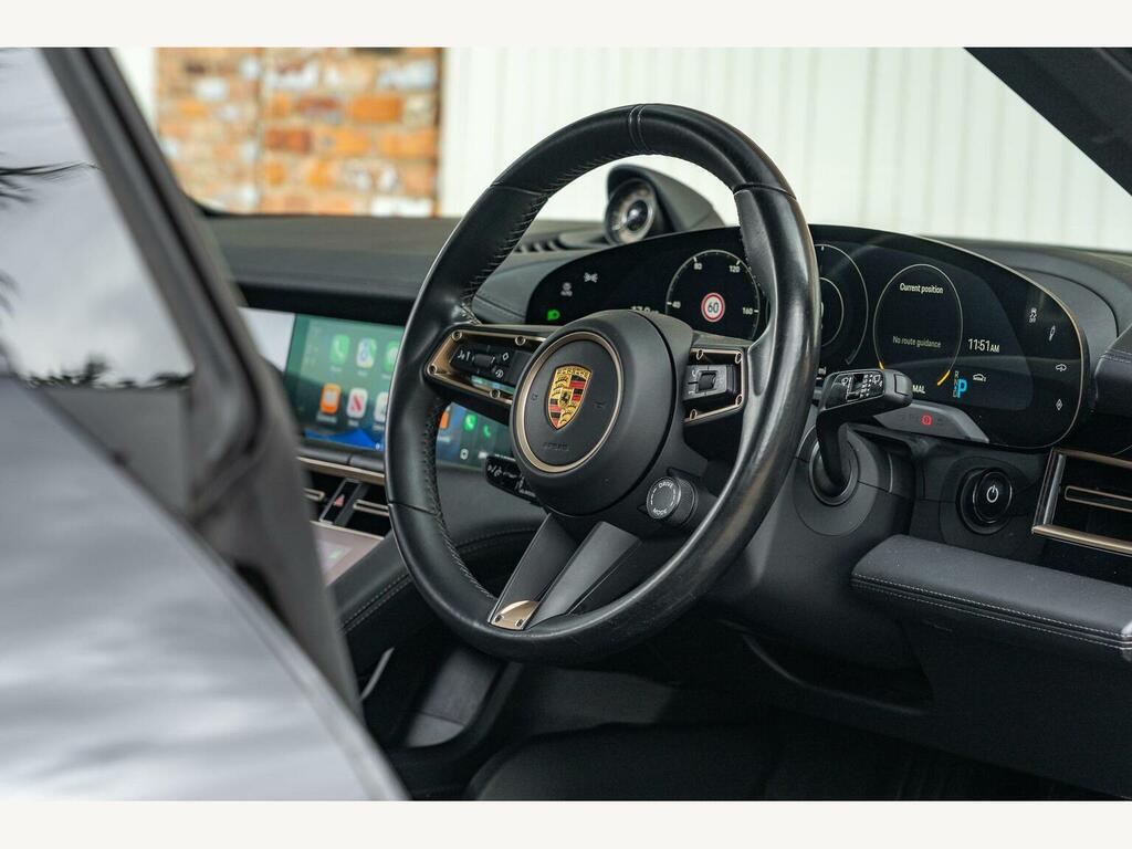 Porsche Taycan Performance Plus 93.4Kwh Black #37