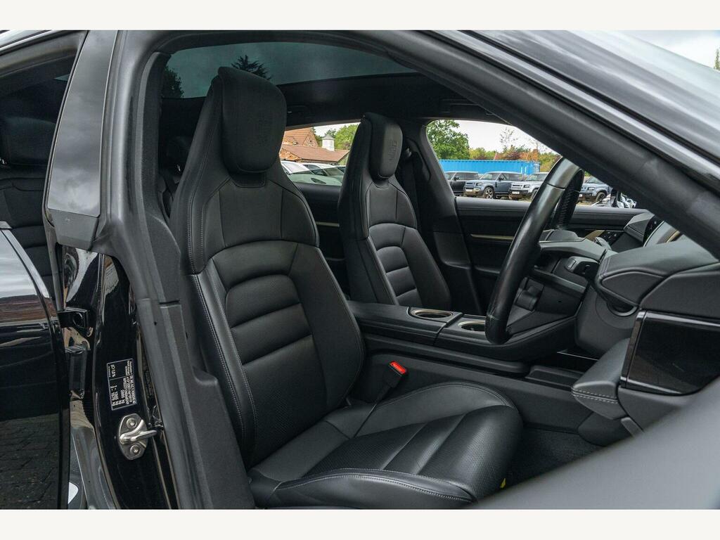 Porsche Taycan Performance Plus 93.4Kwh Black #20