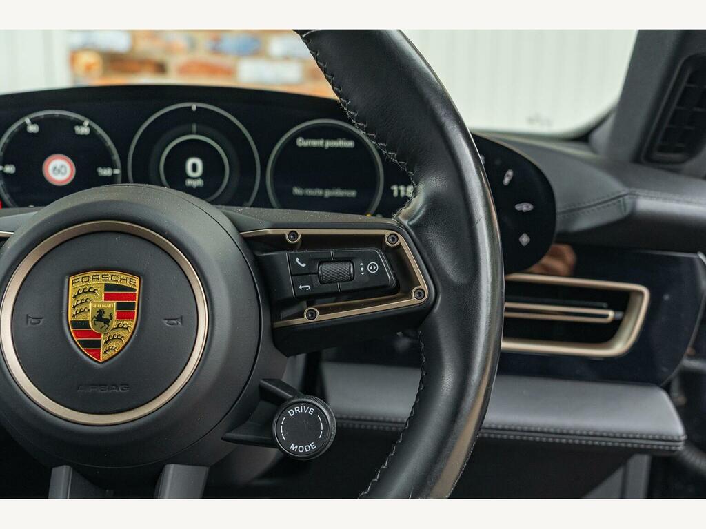 Porsche Taycan Performance Plus 93.4Kwh Black #41