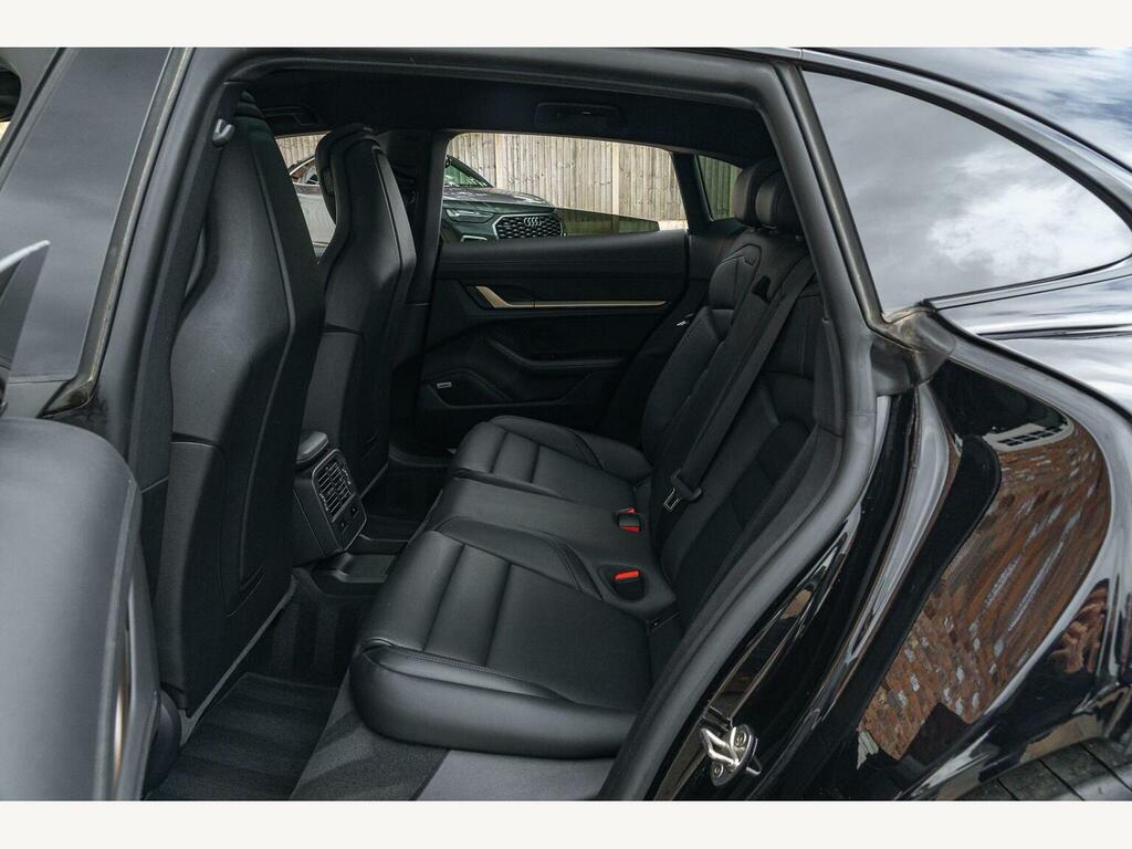 Porsche Taycan Performance Plus 93.4Kwh Black #25