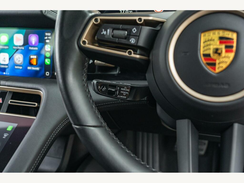 Porsche Taycan Performance Plus 93.4Kwh Black #42
