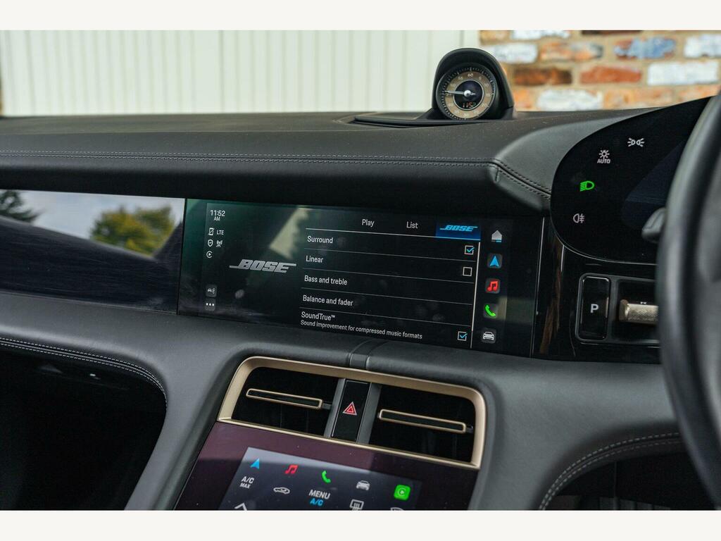 Porsche Taycan Performance Plus 93.4Kwh Black #47