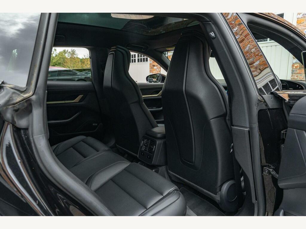 Porsche Taycan Performance Plus 93.4Kwh Black #23