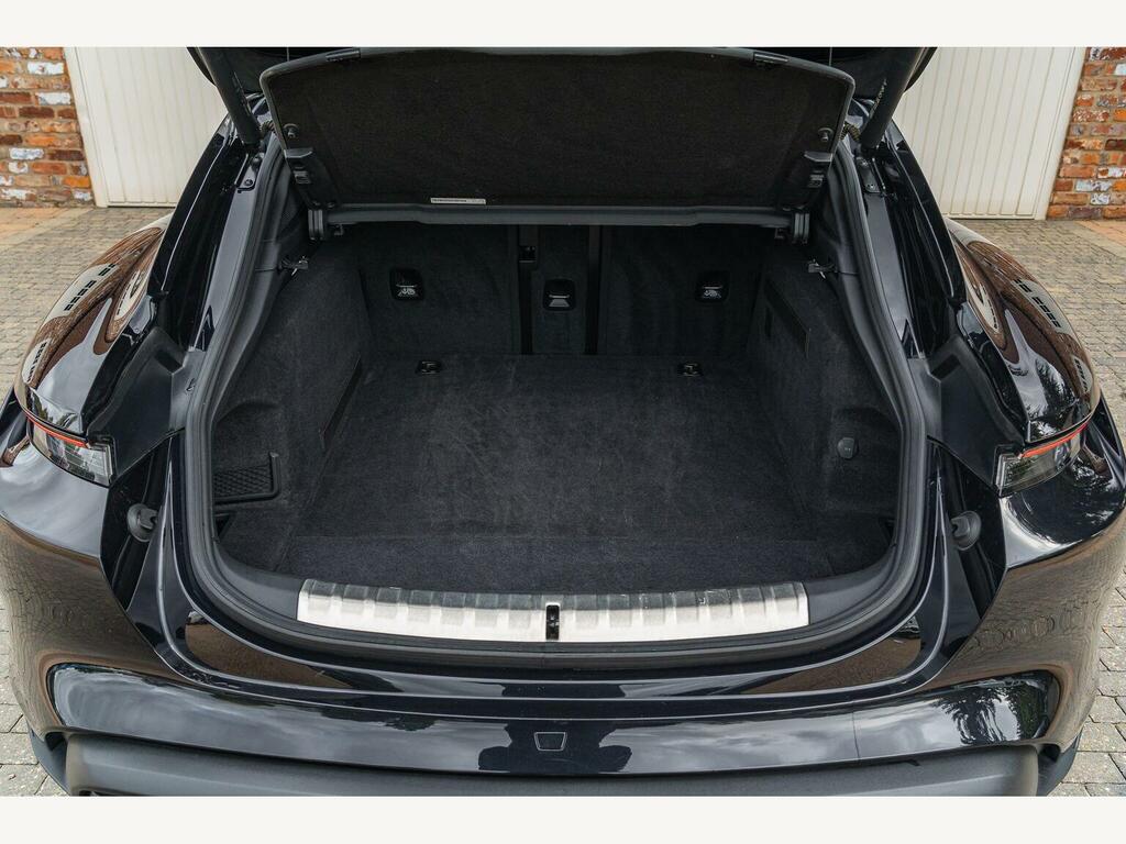 Porsche Taycan Performance Plus 93.4Kwh Black #13