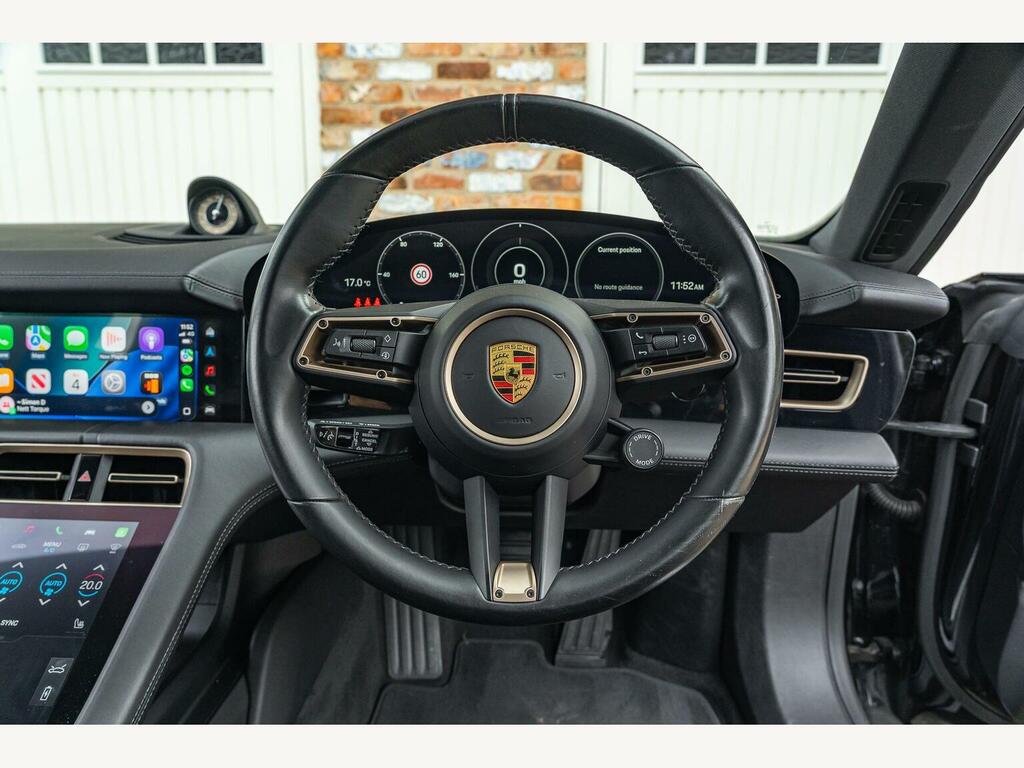 Porsche Taycan Performance Plus 93.4Kwh Black #38