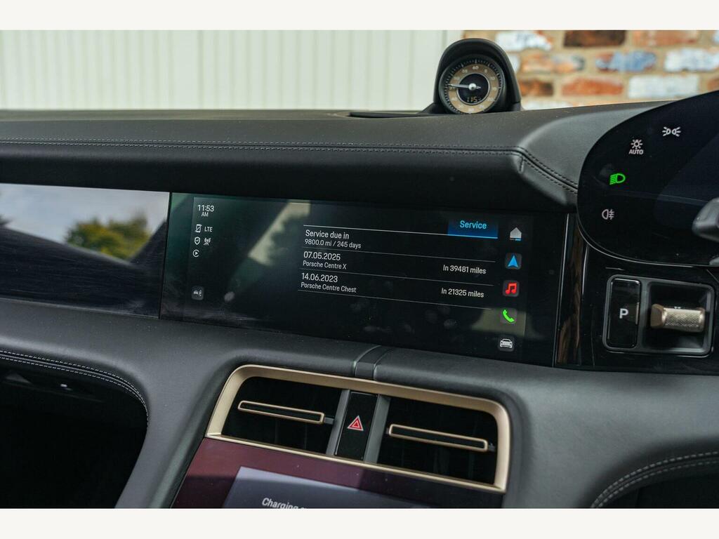 Porsche Taycan Performance Plus 93.4Kwh Black #48