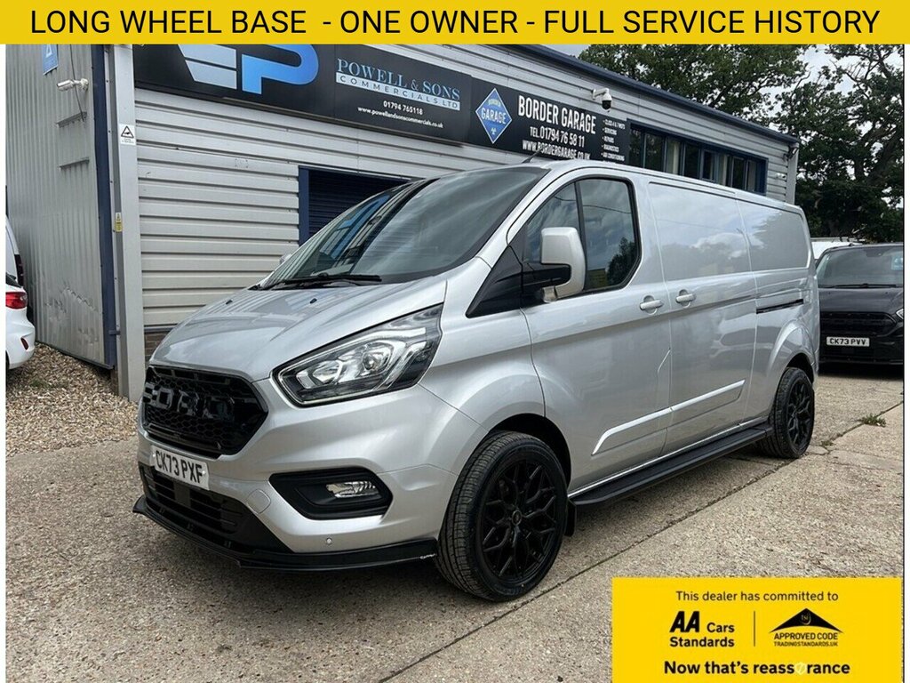 Ford Transit Custom 300 Limited Sport Pack Silver