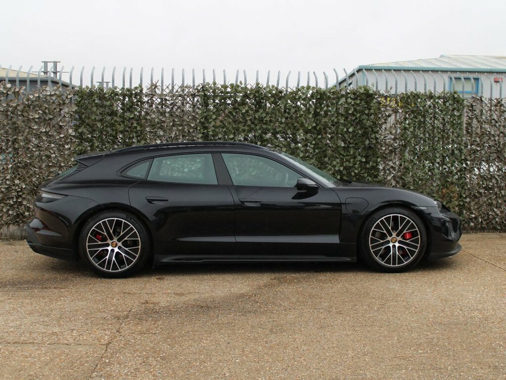 Porsche Taycan Estate HF23SXR Black #5