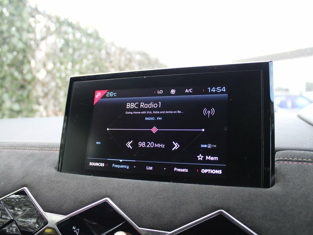 DS DS 3 Crossback Puretech Performance Line Grey #13