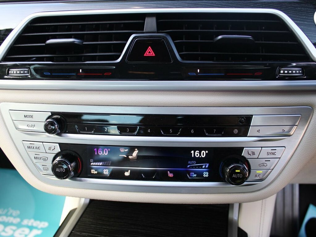 BMW 7 Series Saloon Black #18
