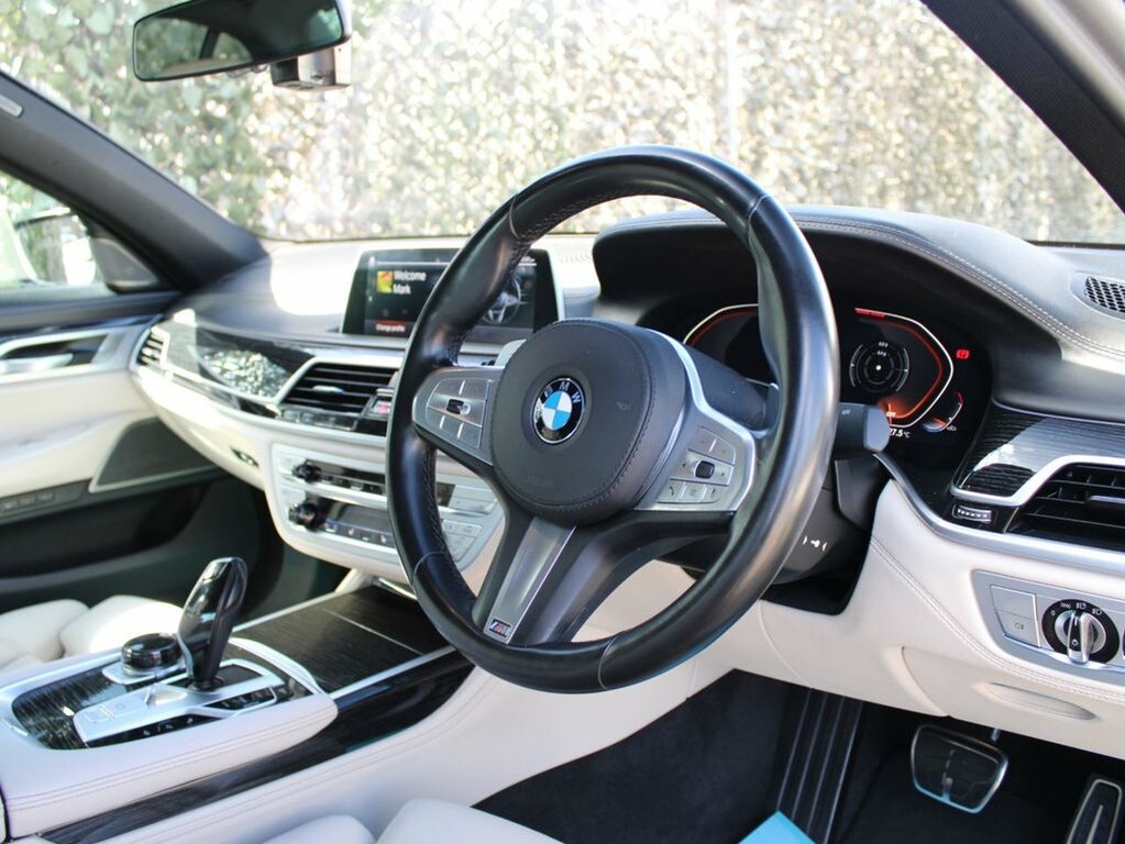 BMW 7 Series Saloon Black #12