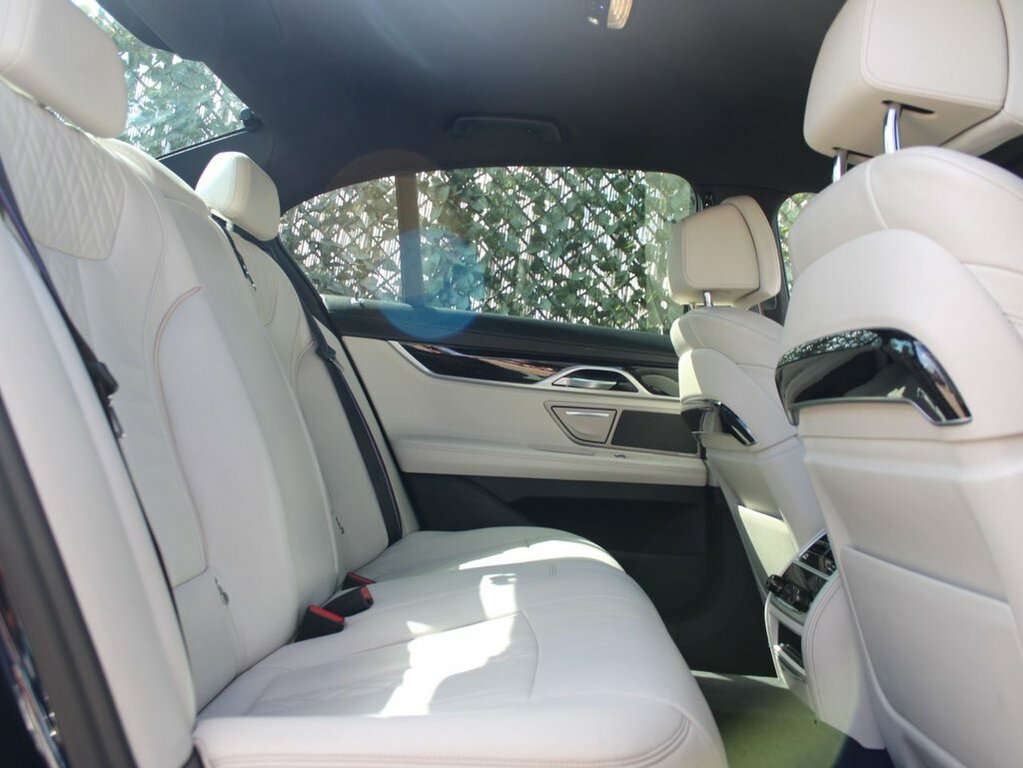 BMW 7 Series Saloon Black #11