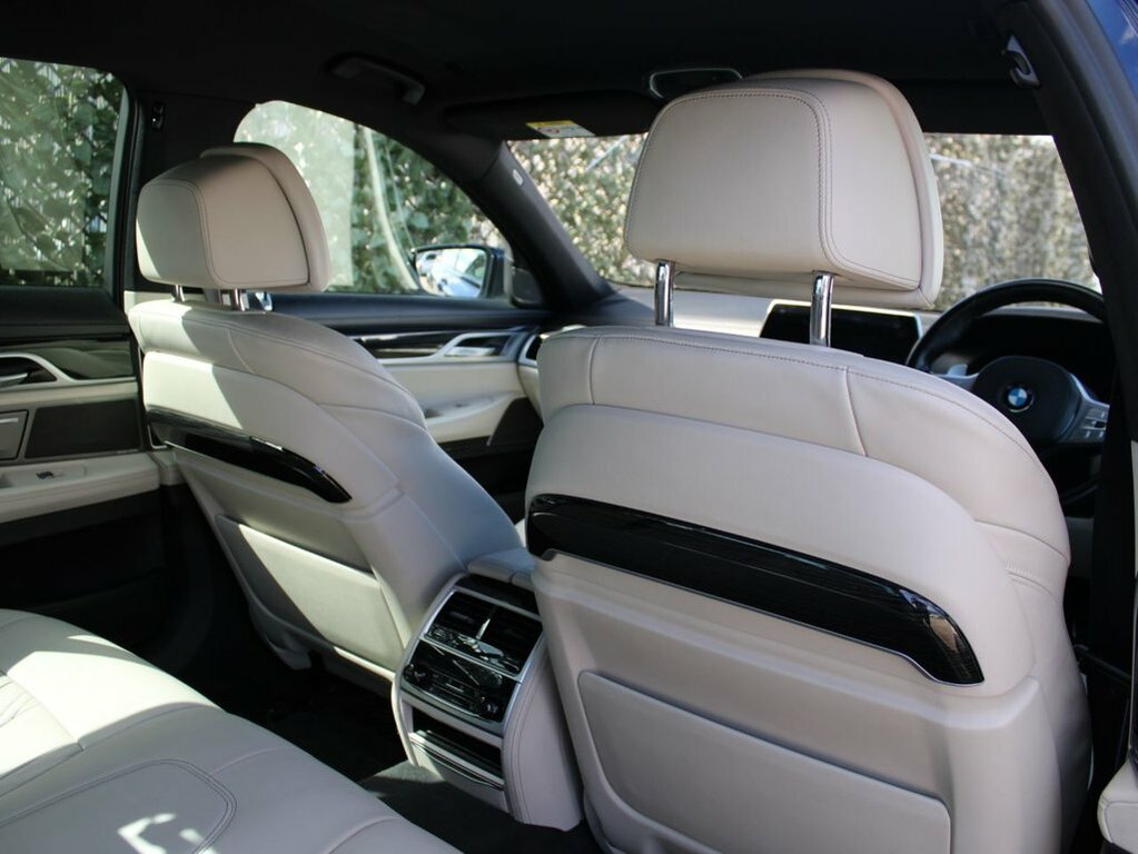 BMW 7 Series Saloon Black #10