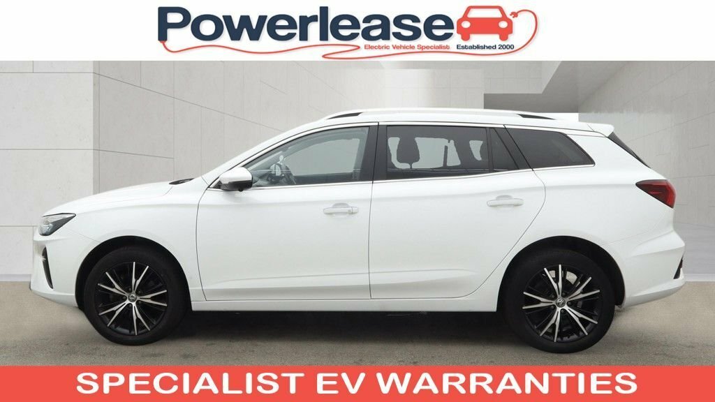 MG MG5 Estate White #2