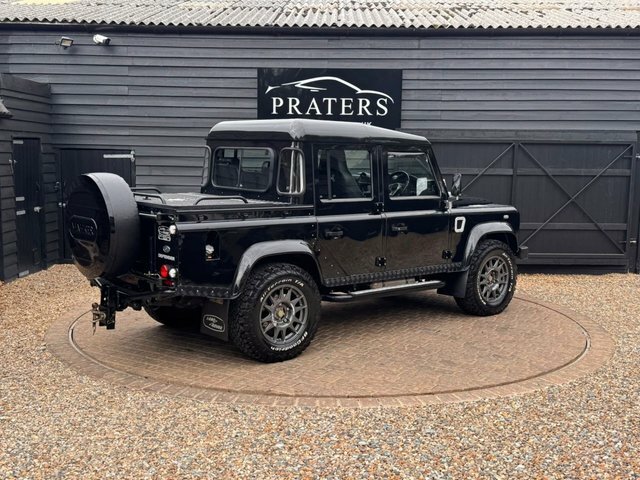 Land Rover Defender 110 Bmw 8 Speed Black #3